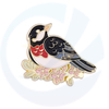 Badge in metallo uccello a smalto morbido su misura per decorazione in tessuto vari battili regalo di fumetti di fumetti vivido