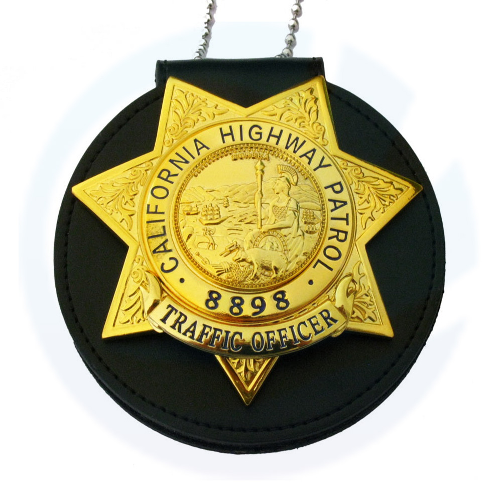 Badge in metallo in lega di zinco personalizzato personalizzato con catenella in pelle Case Arewts Belt Security Gold Police Gold General Military Lapel Pin Badge