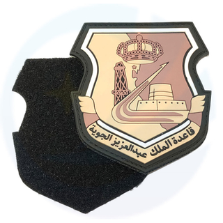 Designer personalizzato Silicone 3D PVC Bandiera di lusso Patch di gomma Logo marchio di gomma logo saudita Air Force King Base Base Military Velcro Patch 