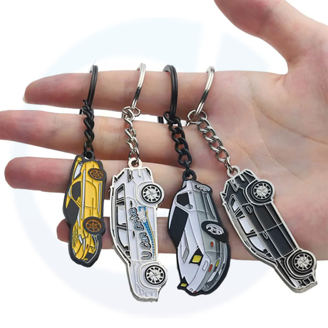 Campione gratuito morbido hard smalto hard lettere personalizzato lettera di zinco metallo thiodificatore di chiavetta 3d oro oro portachiavi anime anime