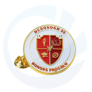 Pins di smalto morbido 3d personalizzato in oro in 3D McDonald's Honours Program, laurea, scuola, attività souvenir per cappelli da cappello