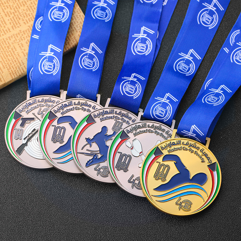 Medaglia sportiva personalizzata fabbricazione 3d finisher road mountain mountain ciclistica medaglia in ottone in ottone in oro in argento nuoto di nuoto con nastro