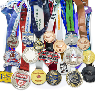 Medaglia di corsa 5k di calcio in metallo oro personalizzato con sport a nastro medaglia sportiva personalizzata personalizzata produttore di maratona personalizzata medaglie su misura